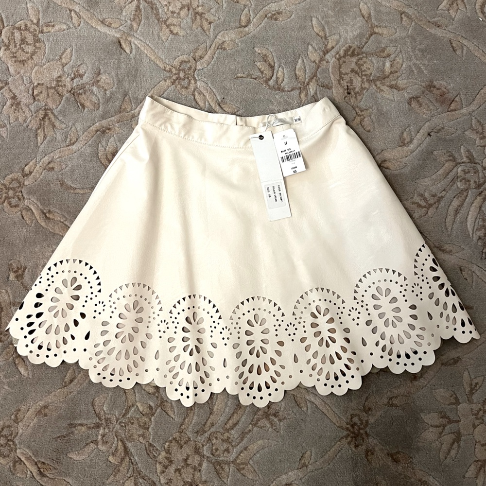 NWT Millau cream colored pleather skirt size XS from boutique LF